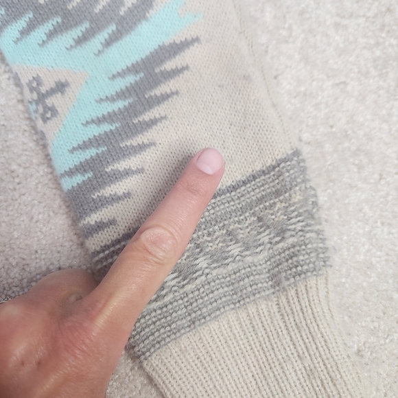 Geometric Patterned, Cascading Cardigan - Picture 11 of 12